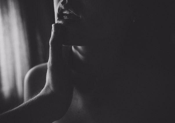 Её сила в том, что она его слабость.