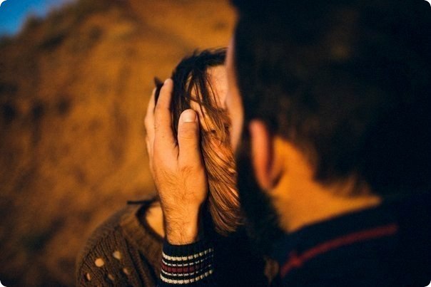 Не смей давать надежду если не сможешь ее оправдать.
Прикоснулся к душе, — и ты уже за неё в ответе!