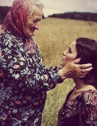 одна хочет 101 розу,
другая 101 киндер,
а я хочу,чтобы родители больше 101 года жили.