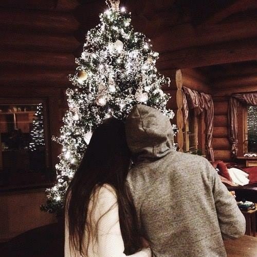 Пусть никто не будет одинок в этот Новый год. ❤✨