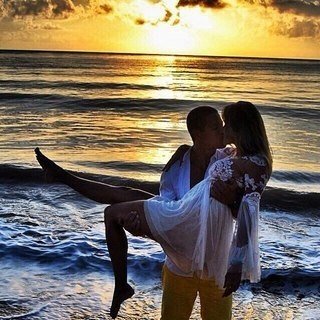 Для искренней любви, расстояние ничего не значит...♥